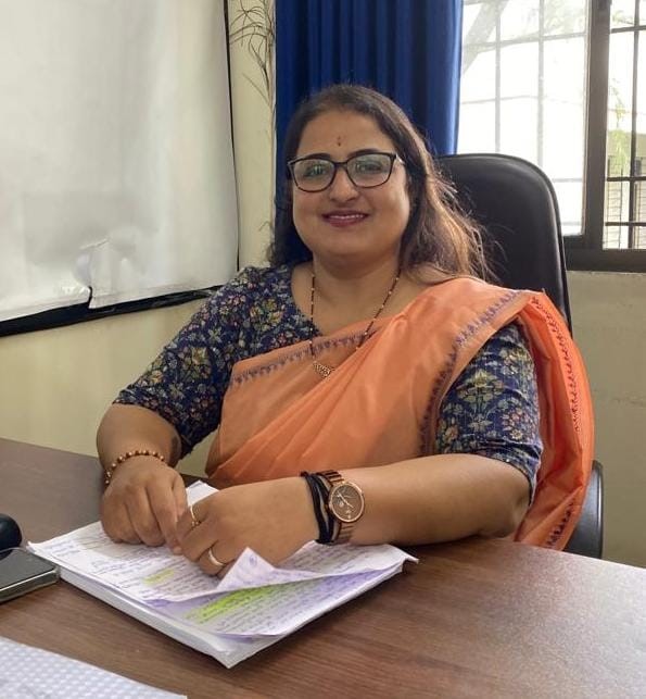 Dr. Naimisha. Chandrakant. Kadhiwala