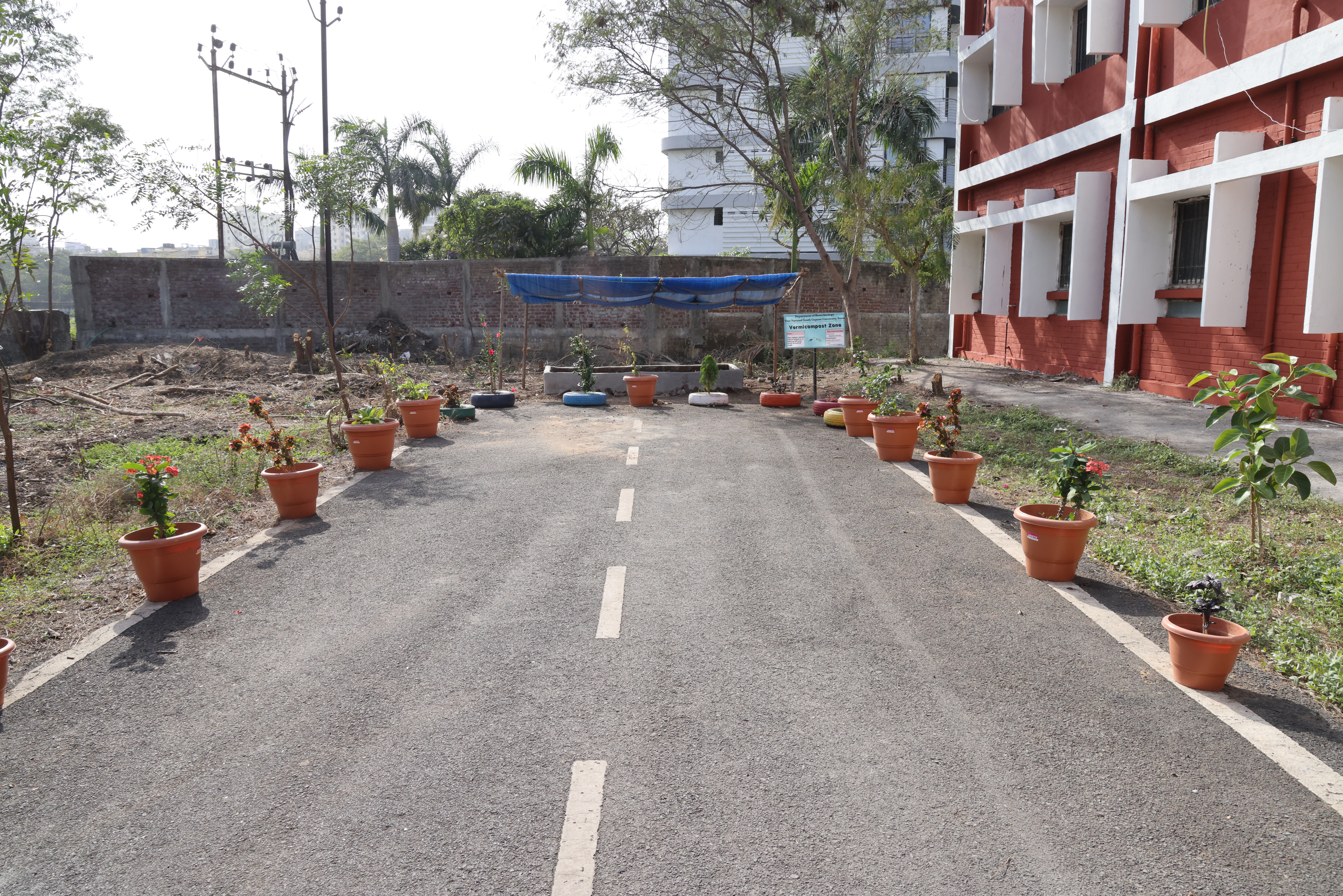 CAMPUS