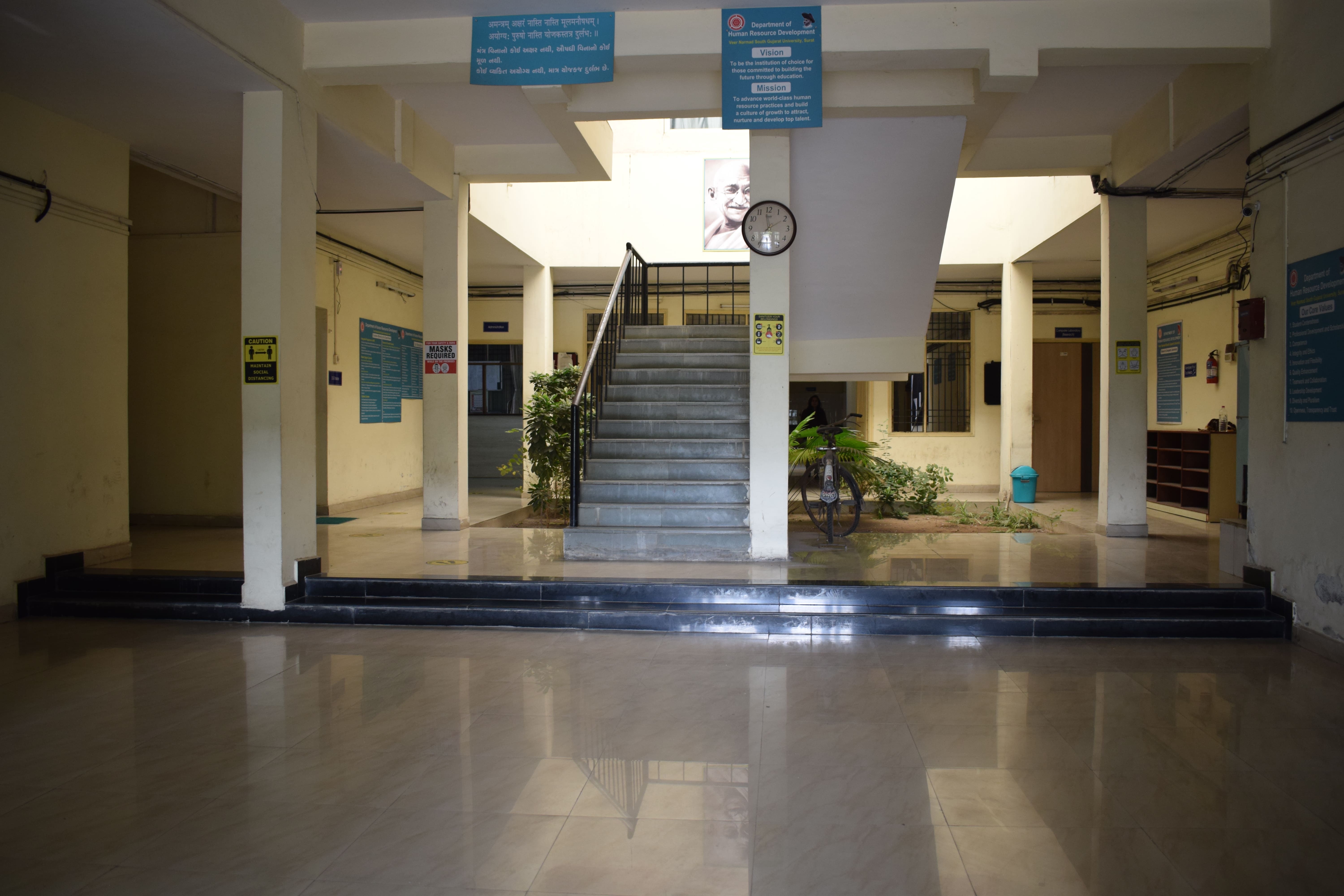 CAMPUS