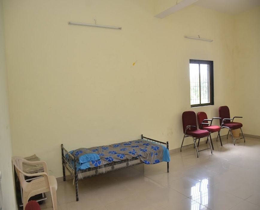 GIRLS ROOM