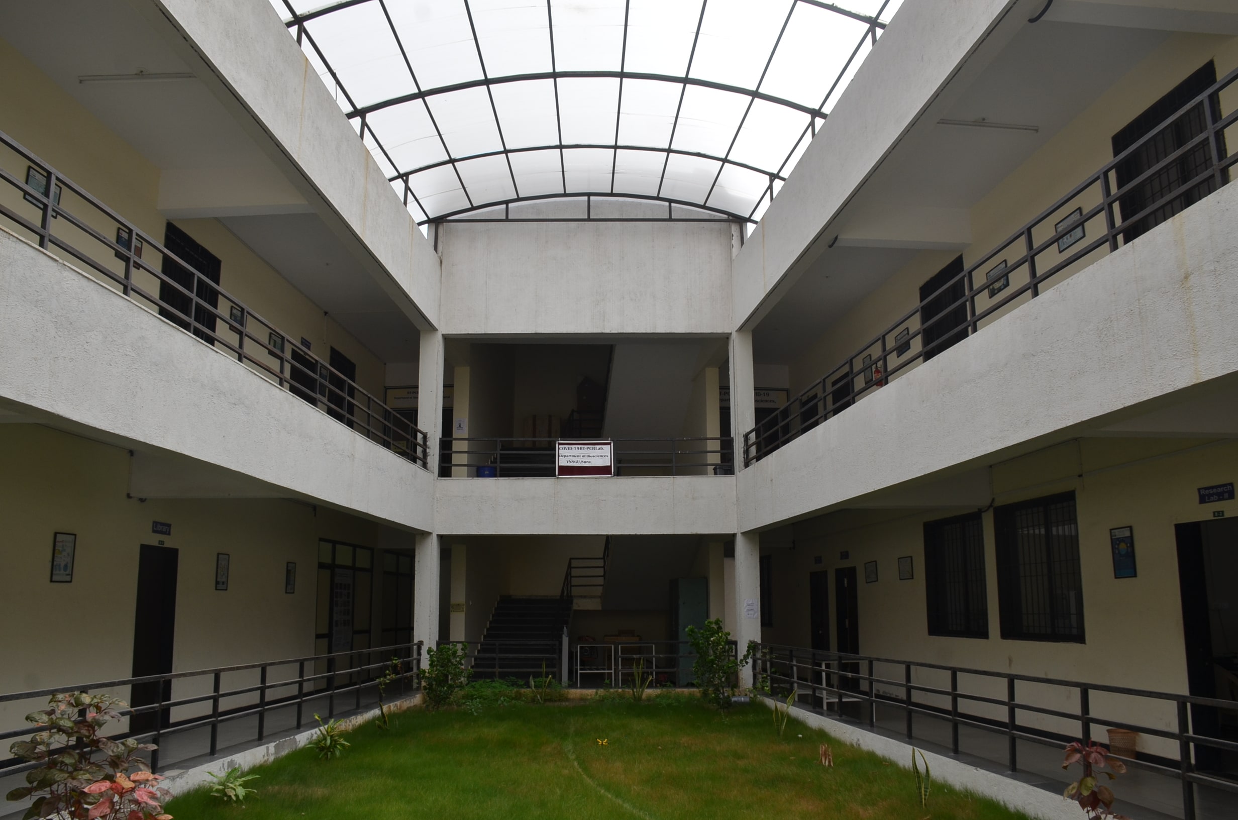 CAMPUS
