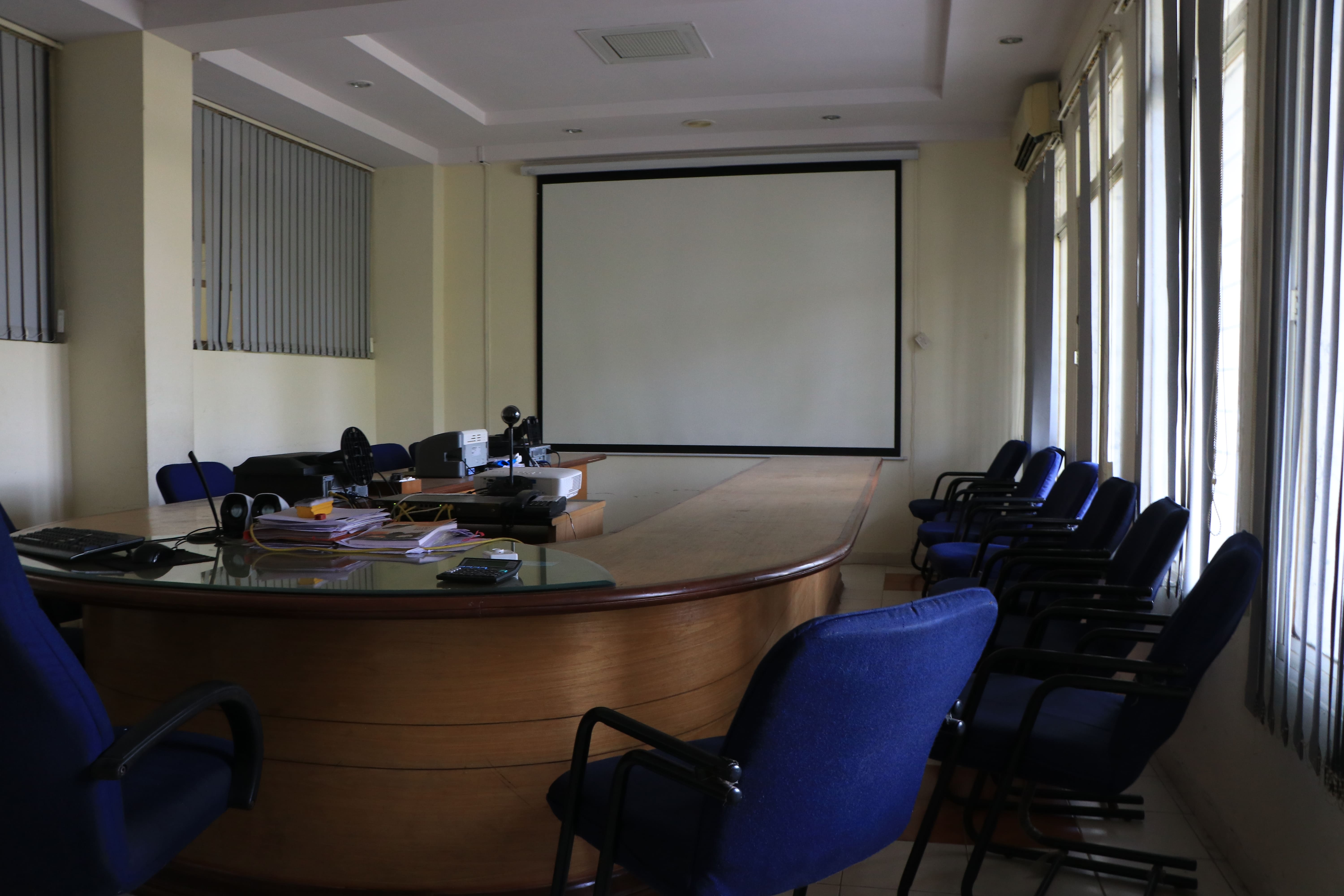 AUDITORIUM 