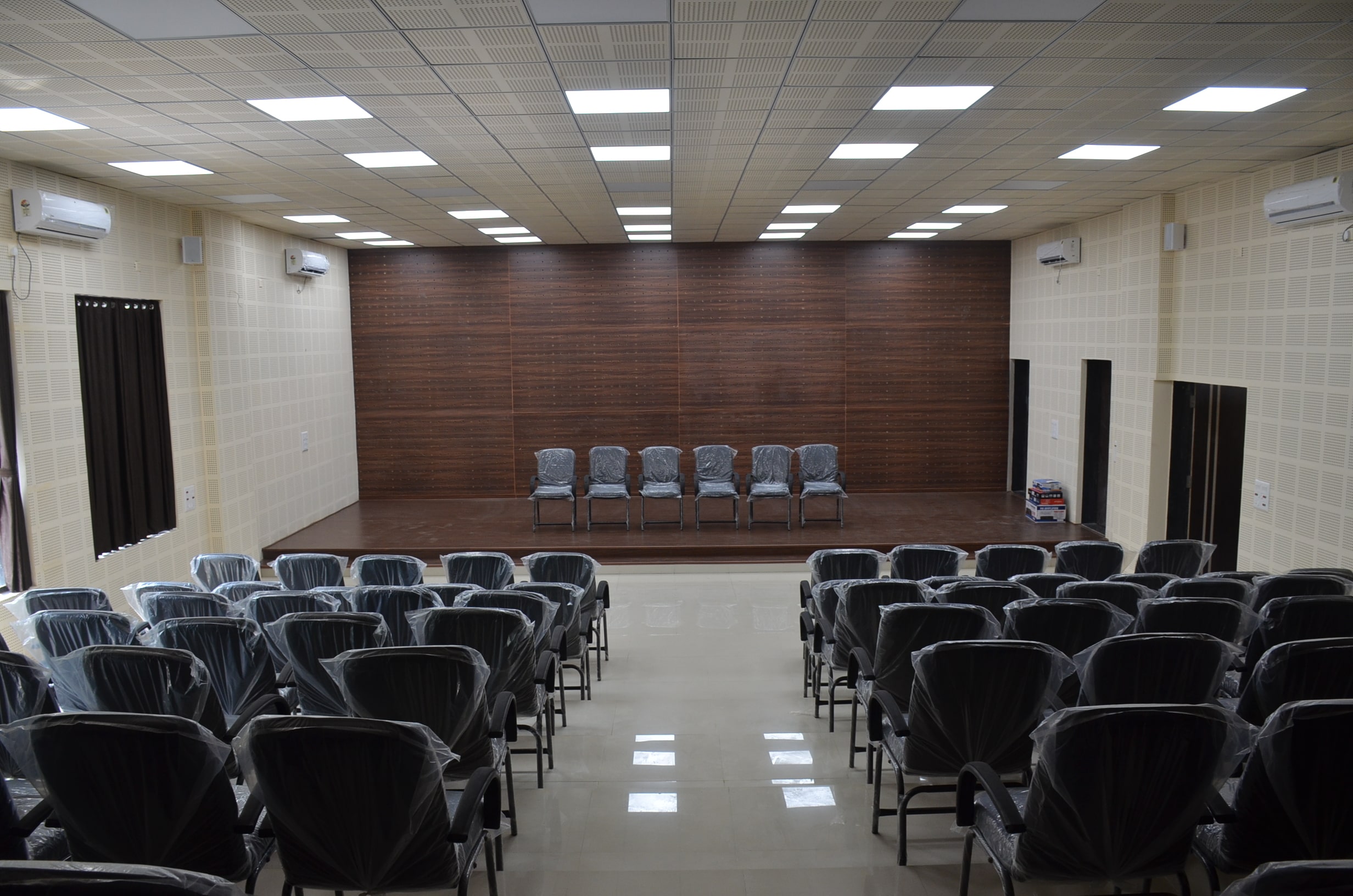 AUDITORIUM