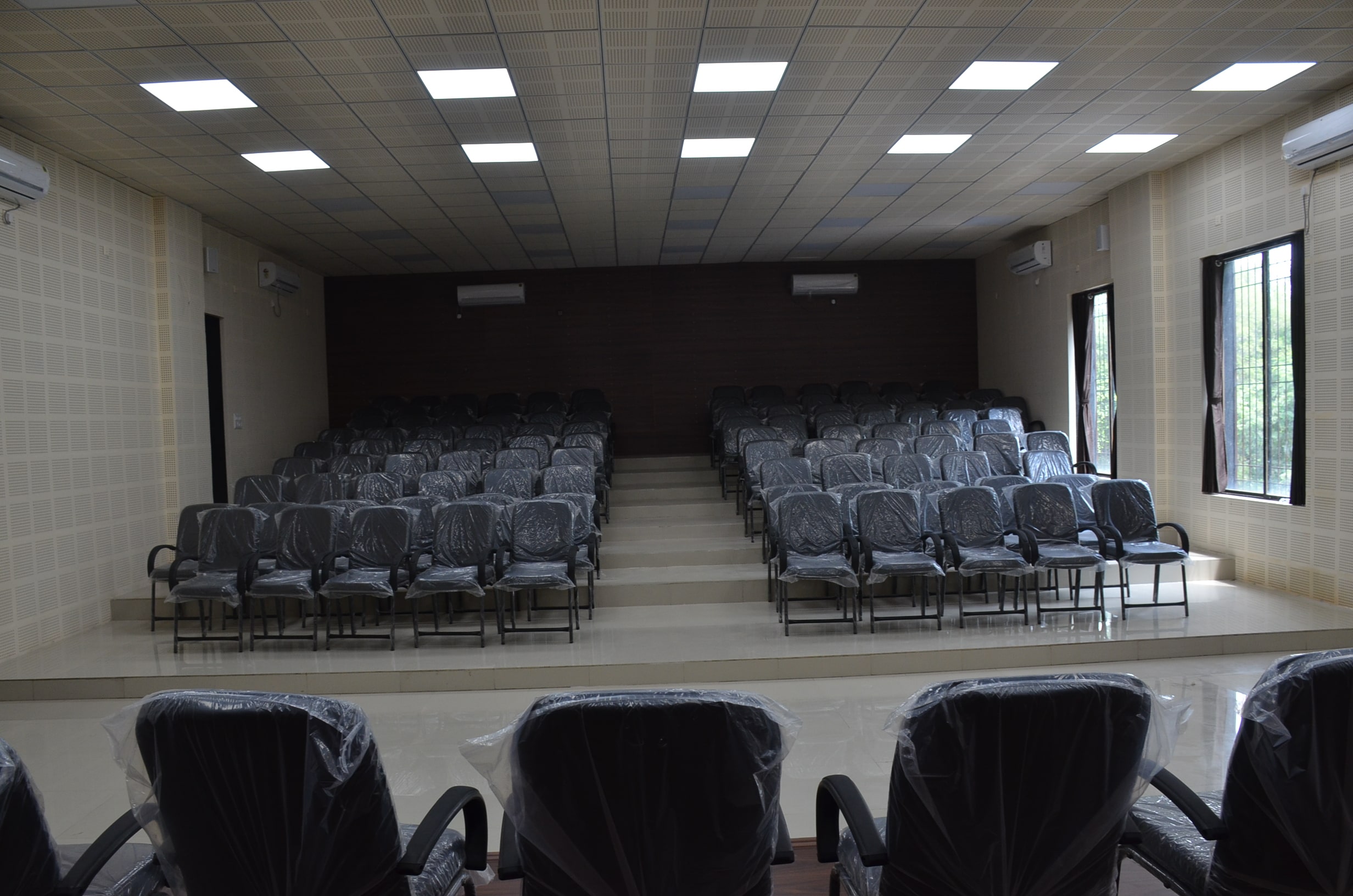 AUDITORIUM