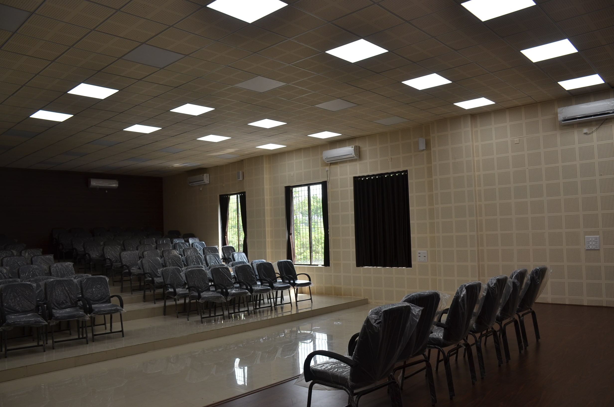 AUDITORIUM