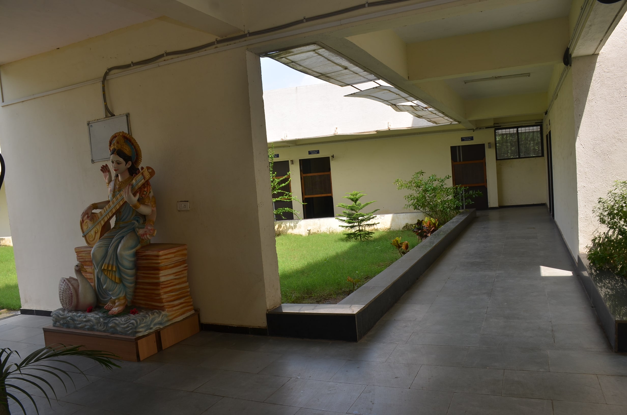 CAMPUS