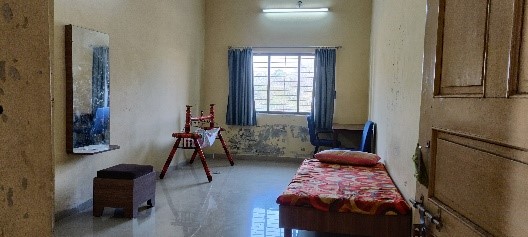 GIRLS ROOM