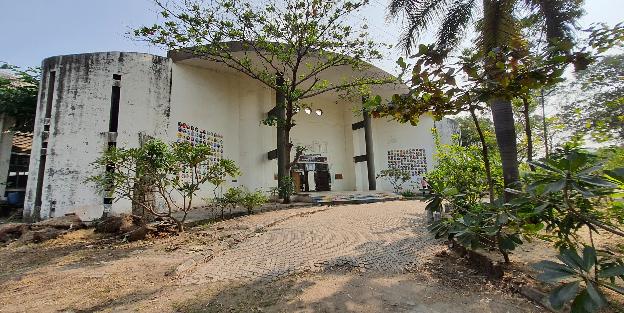 CAMPUS